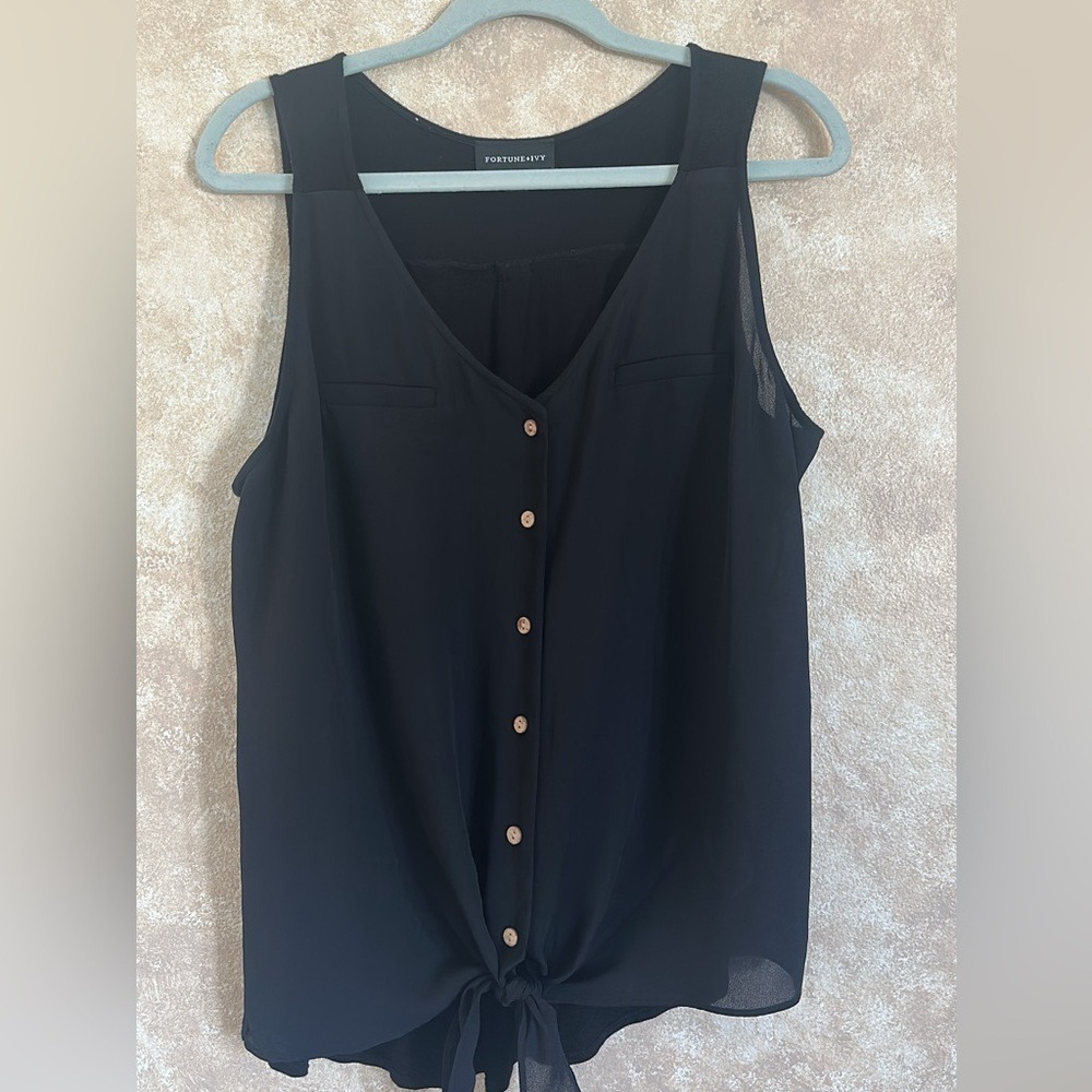 Fortune + Ivy Blouse Women XXL Black Tie‎ Front Mixed Media Sleeveless V-Neck